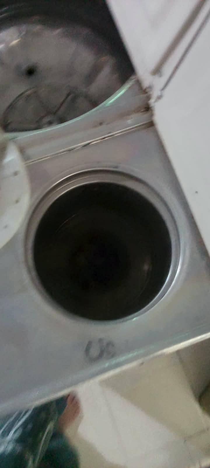 Washing and drayer machine 0