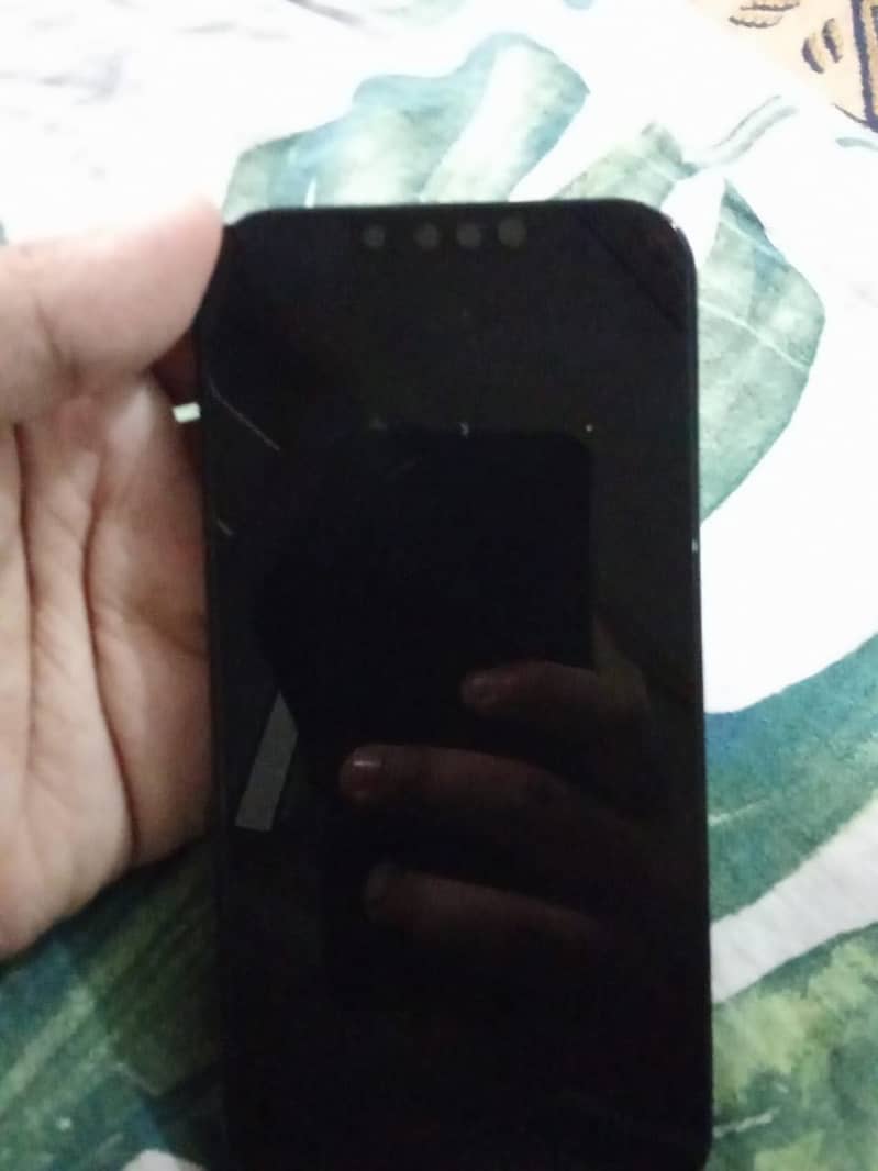 Apple iPhone 13 4