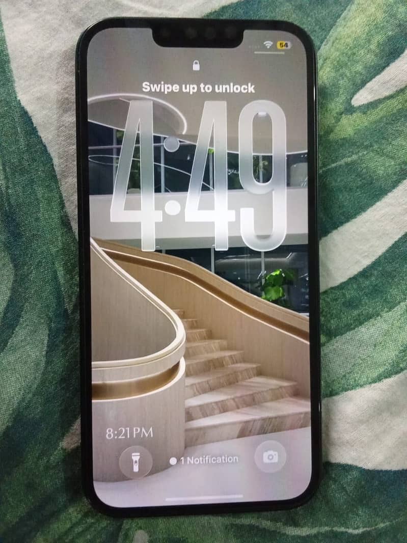 Apple iPhone 13 5