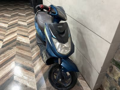 YJ FUTURE SCOOTY