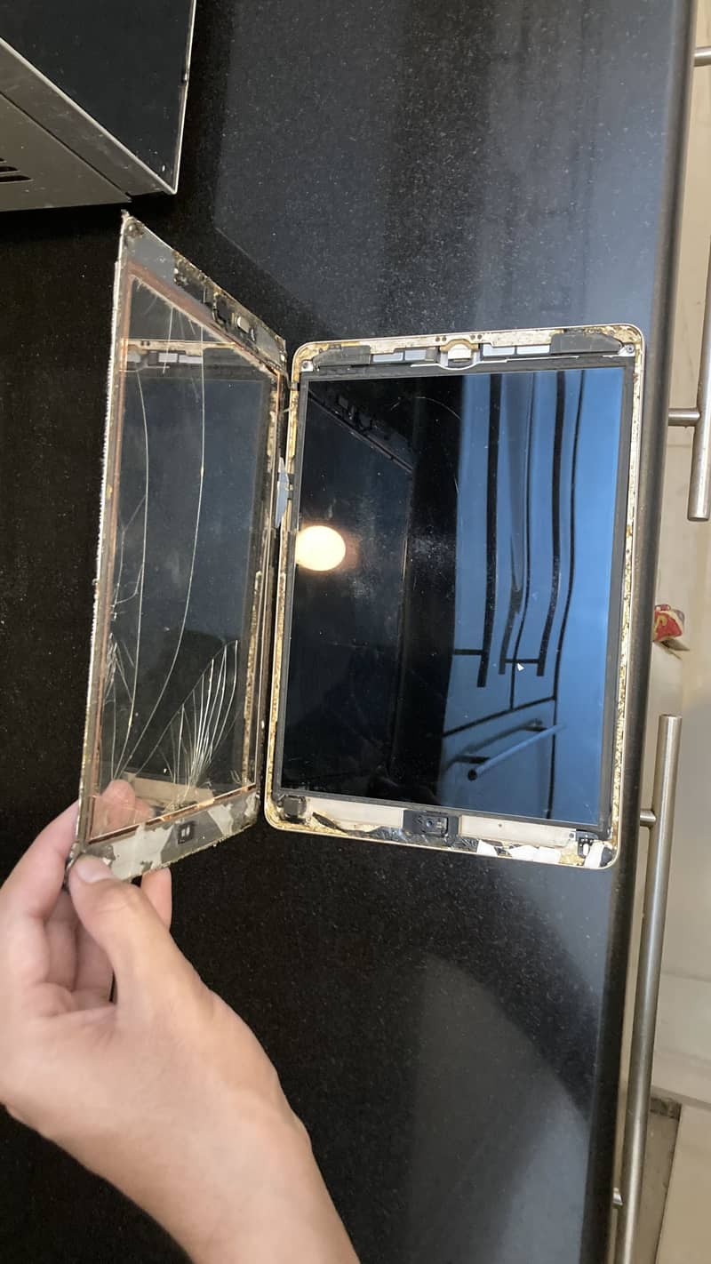 Ipad 5 gen locked 1