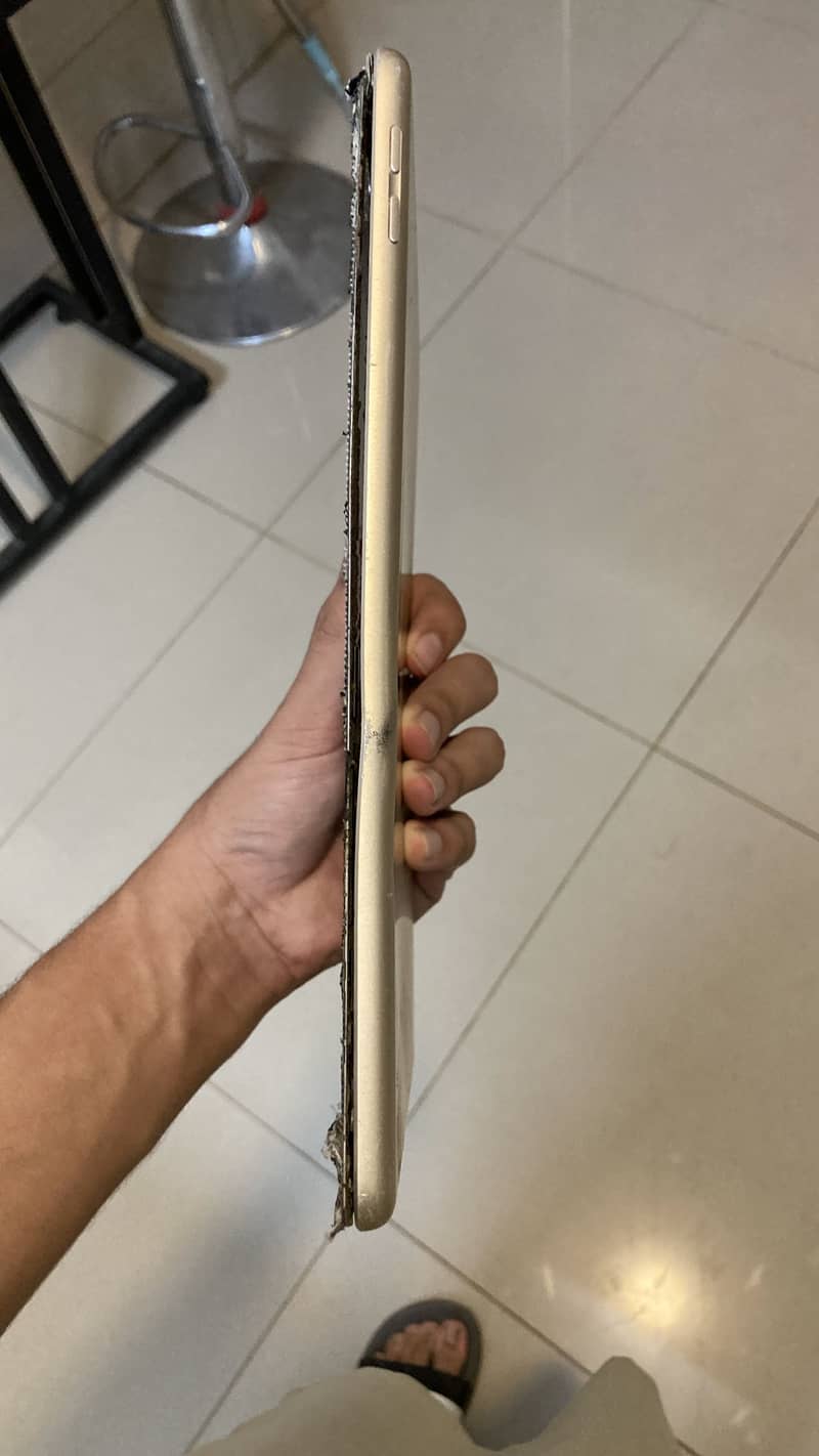 Ipad 5 gen locked 9