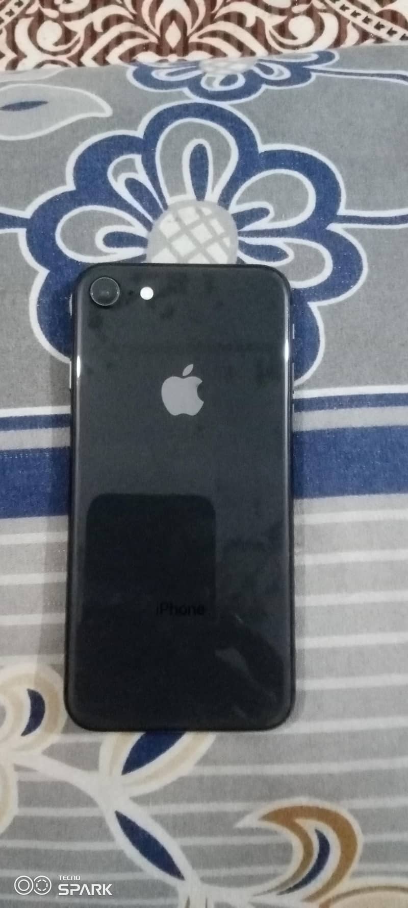 Apple iPhone 8 5