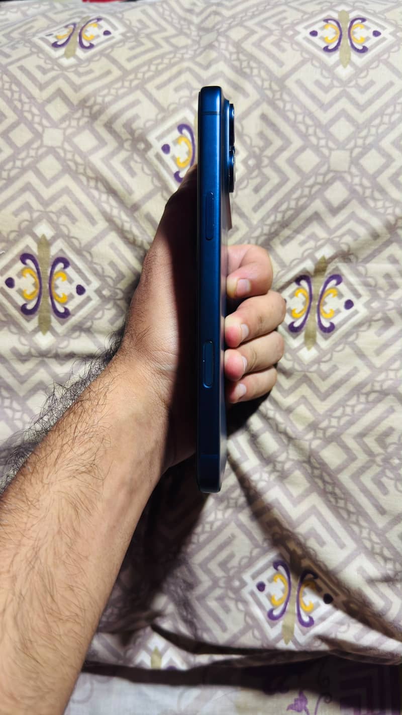 Apple iPhone 17 Pro Max 1