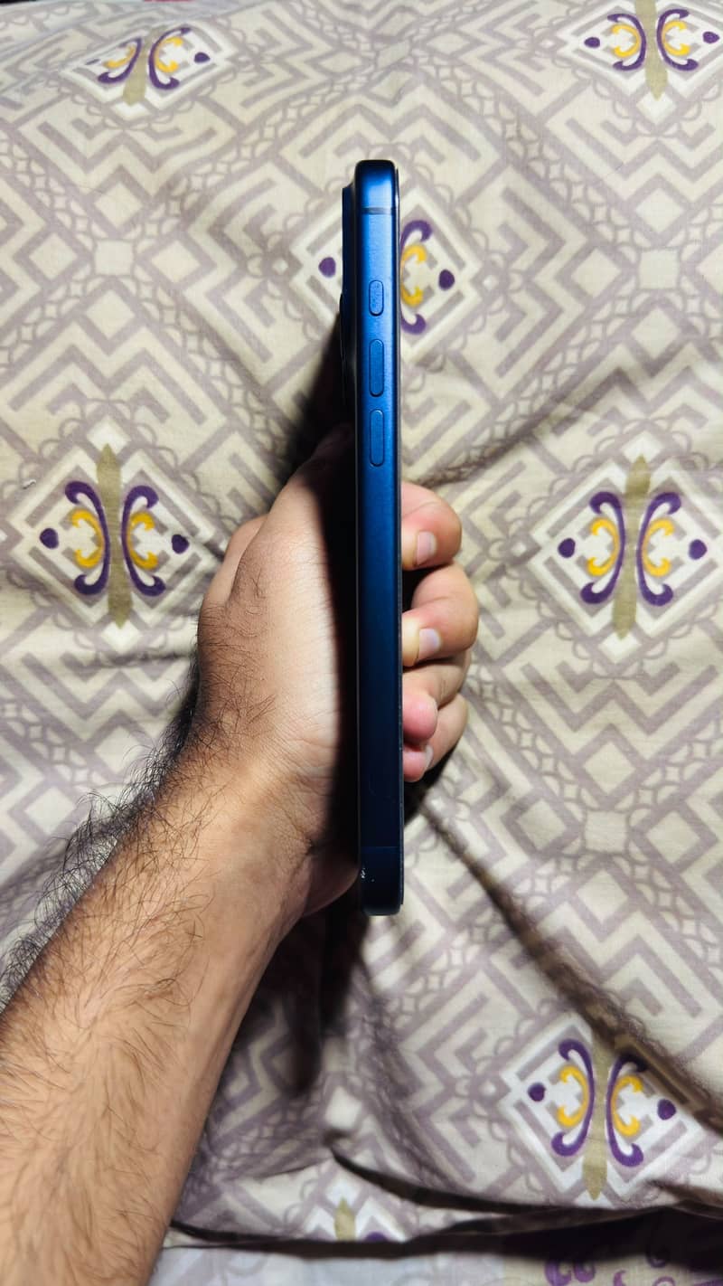 Apple iPhone 17 Pro Max 2