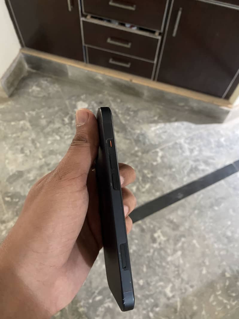 iPhone 14 non active with box 7
