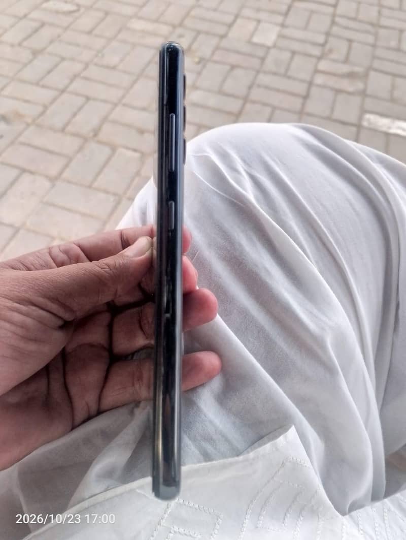 Samsung Mobile A32 3