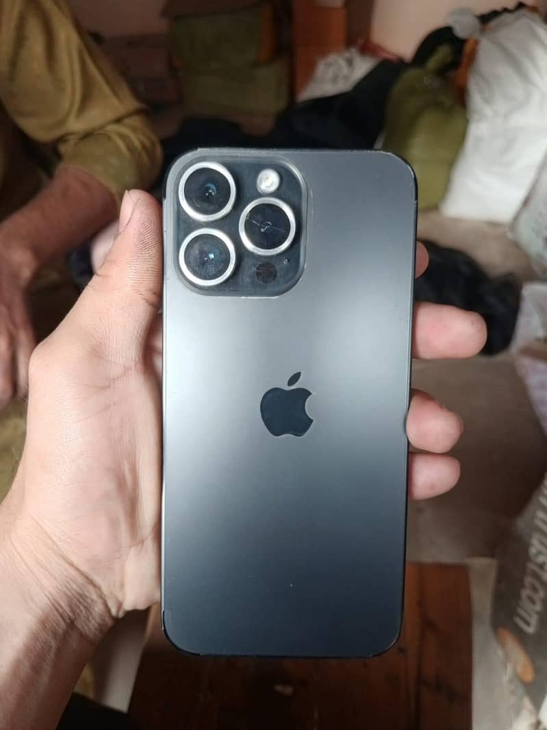 Apple iPhone 14 Pro Max 3