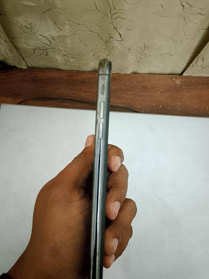 Apple iPhone 11 Pro Max 3
