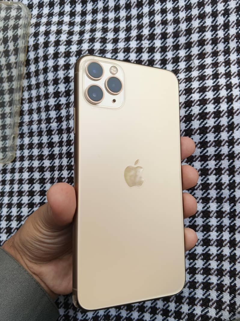 Apple iPhone 11 Pro Max 1