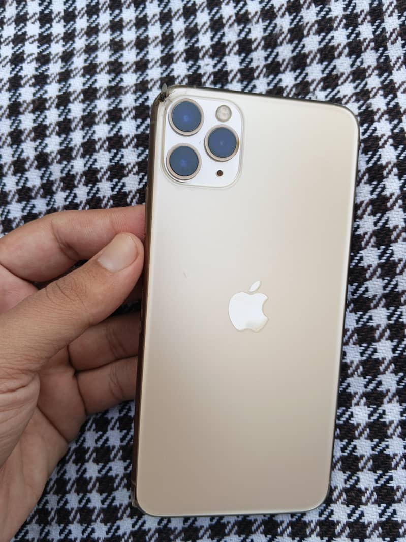 Apple iPhone 11 Pro Max 6