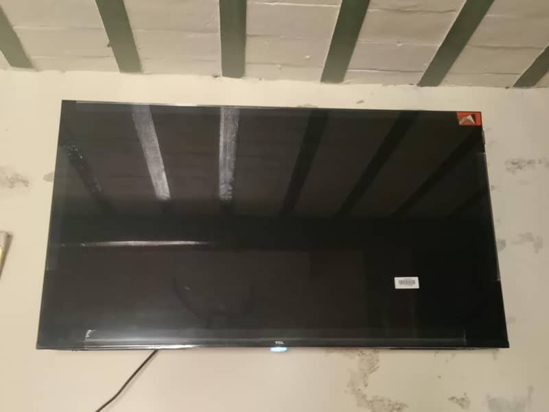 43inch LCD TCL 7