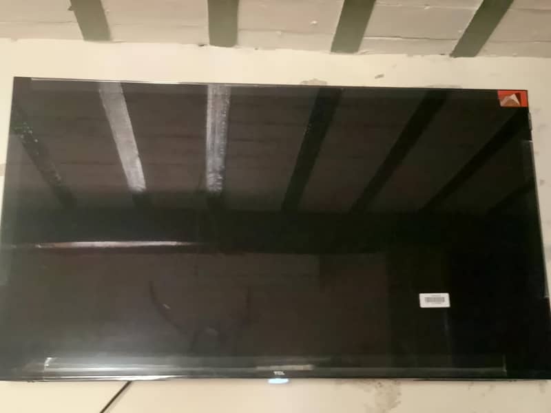 43inch LCD TCL 8