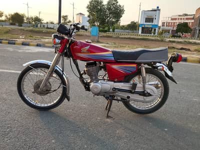 HONDA CG 125/2010. NON EURO MODEL RARE MODEL FOR SALE.