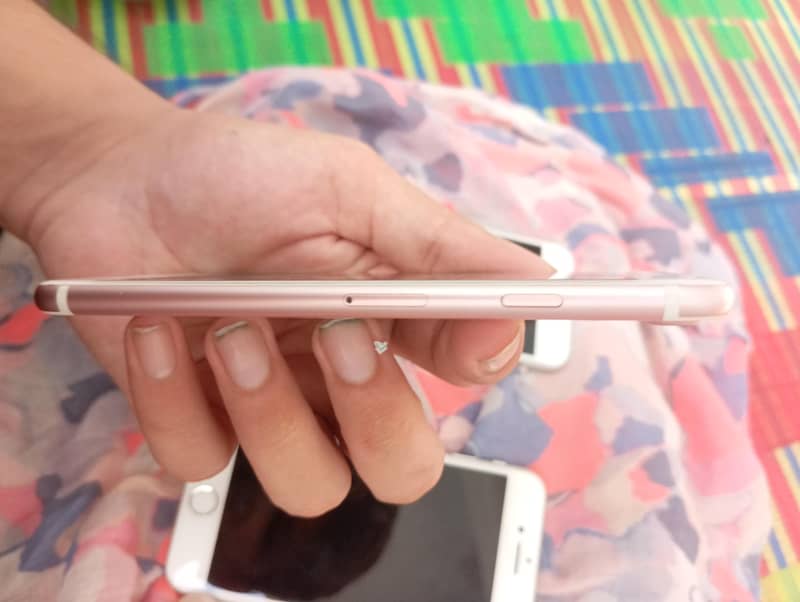 Apple iPhone 7 non PTA 6