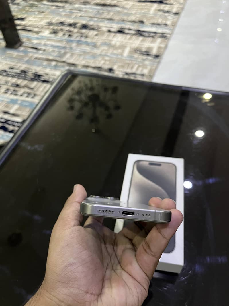 Apple iPhone 15 Pro 1