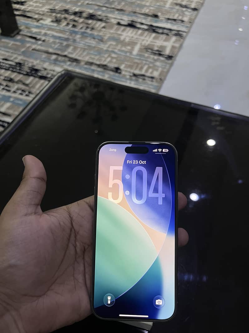 Apple iPhone 15 Pro 2