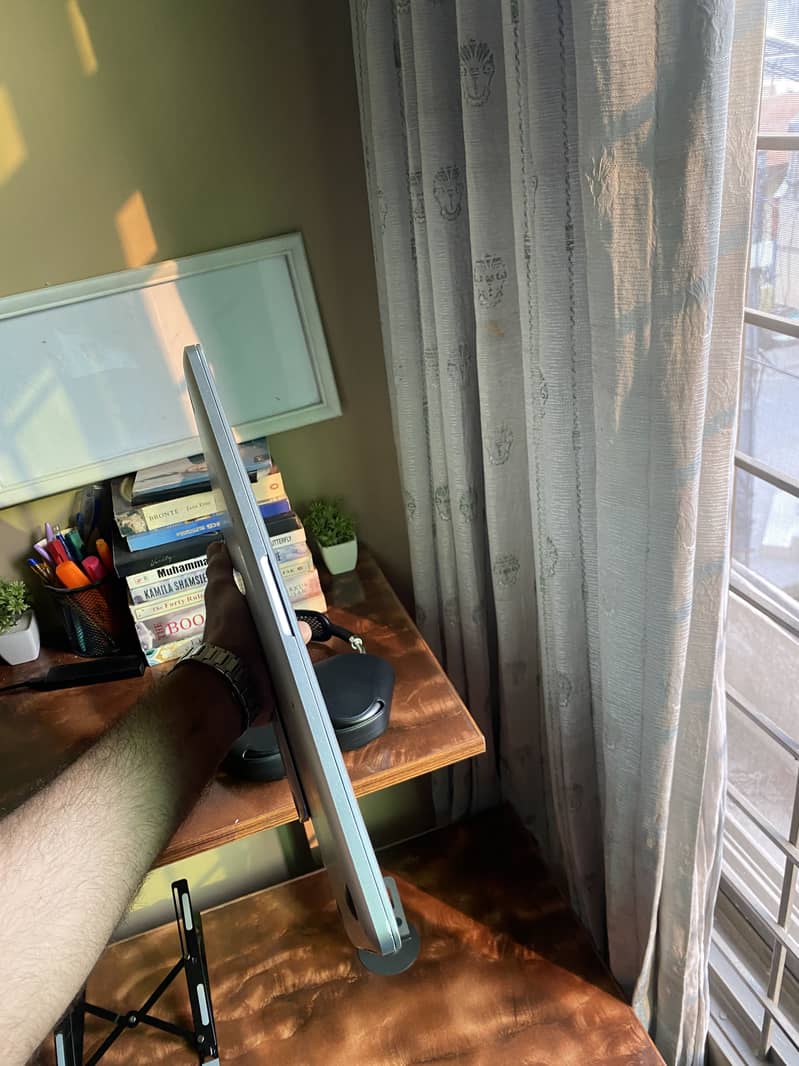 Macbook pro early 2016 4