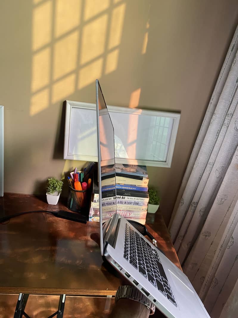 Macbook pro early 2016 8
