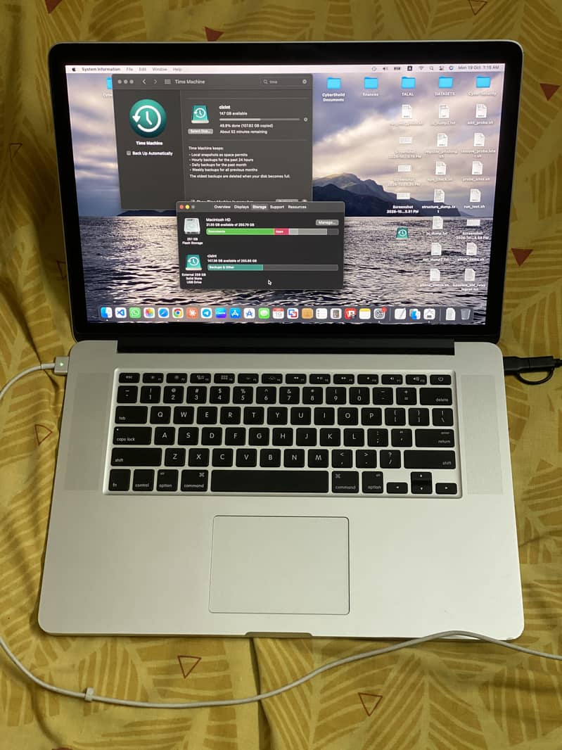 Macbook pro early 2016 10
