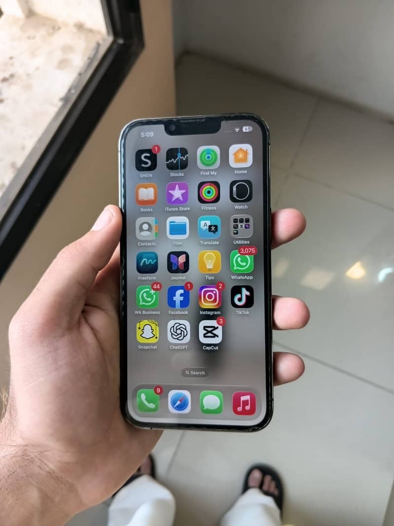 Apple iPhone 13 Pro 3