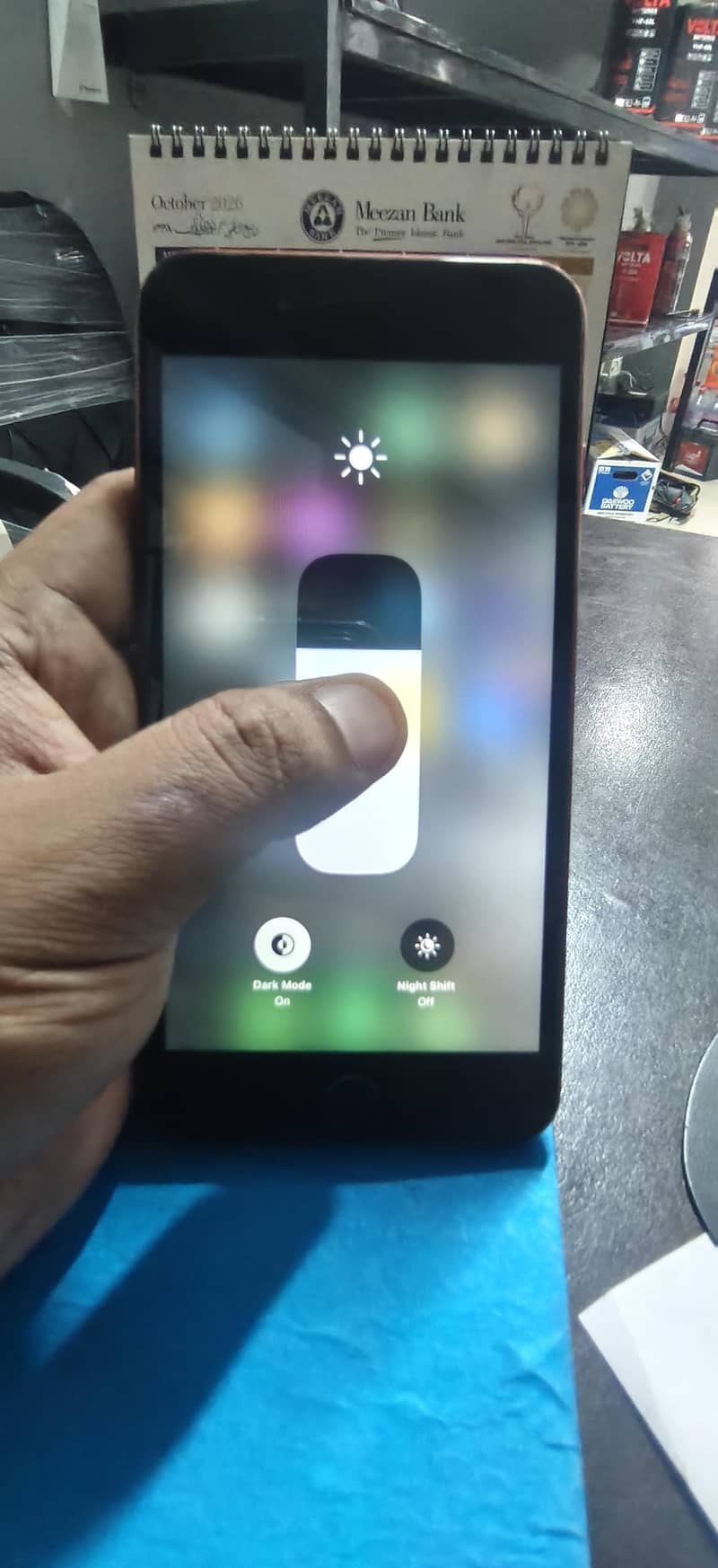 Apple iPhone 8 Plus 64GB 2