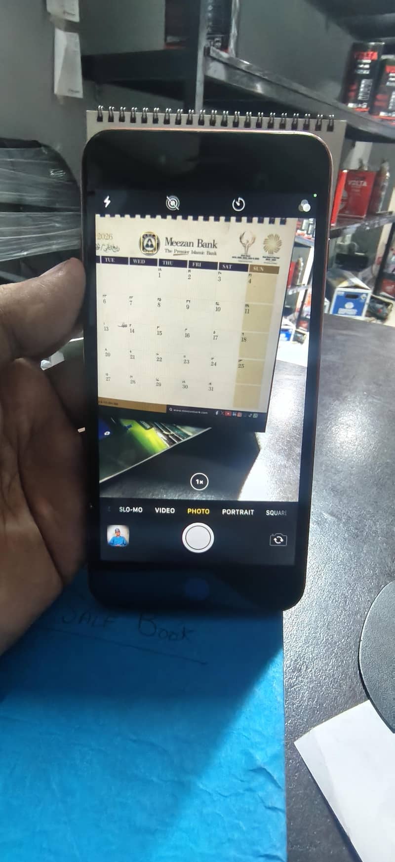 Apple iPhone 8 Plus 64GB 3