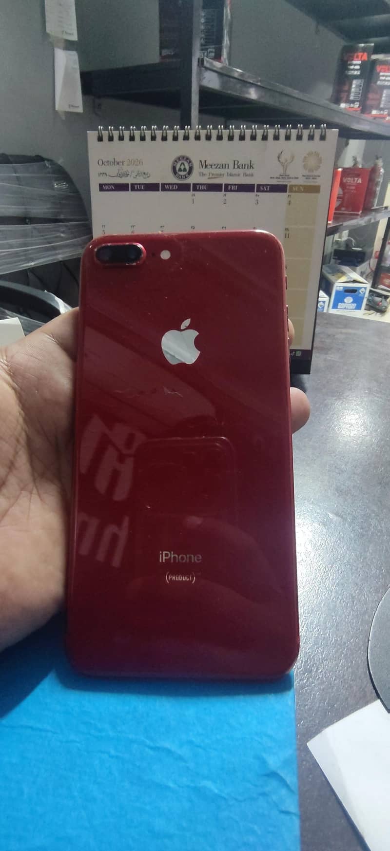 Apple iPhone 8 Plus 64GB 7