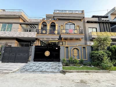 We are offering you to your Dream House at The Heart of DHA Phase 5 LAHORE In Formanites Housing society. . .  for more information pls contact.