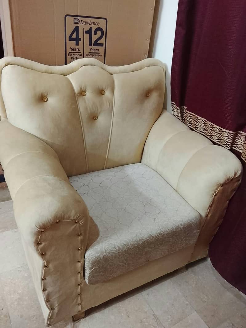 sofas only 3 months used 1