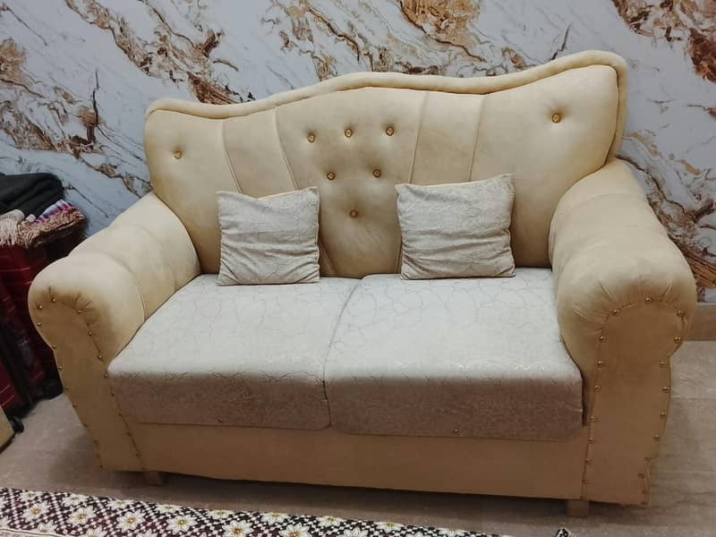 sofas only 3 months used 2
