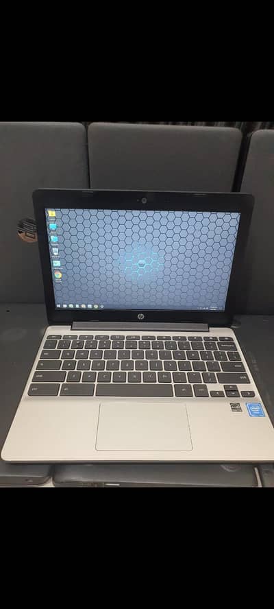Hp g5 chromebook good condition