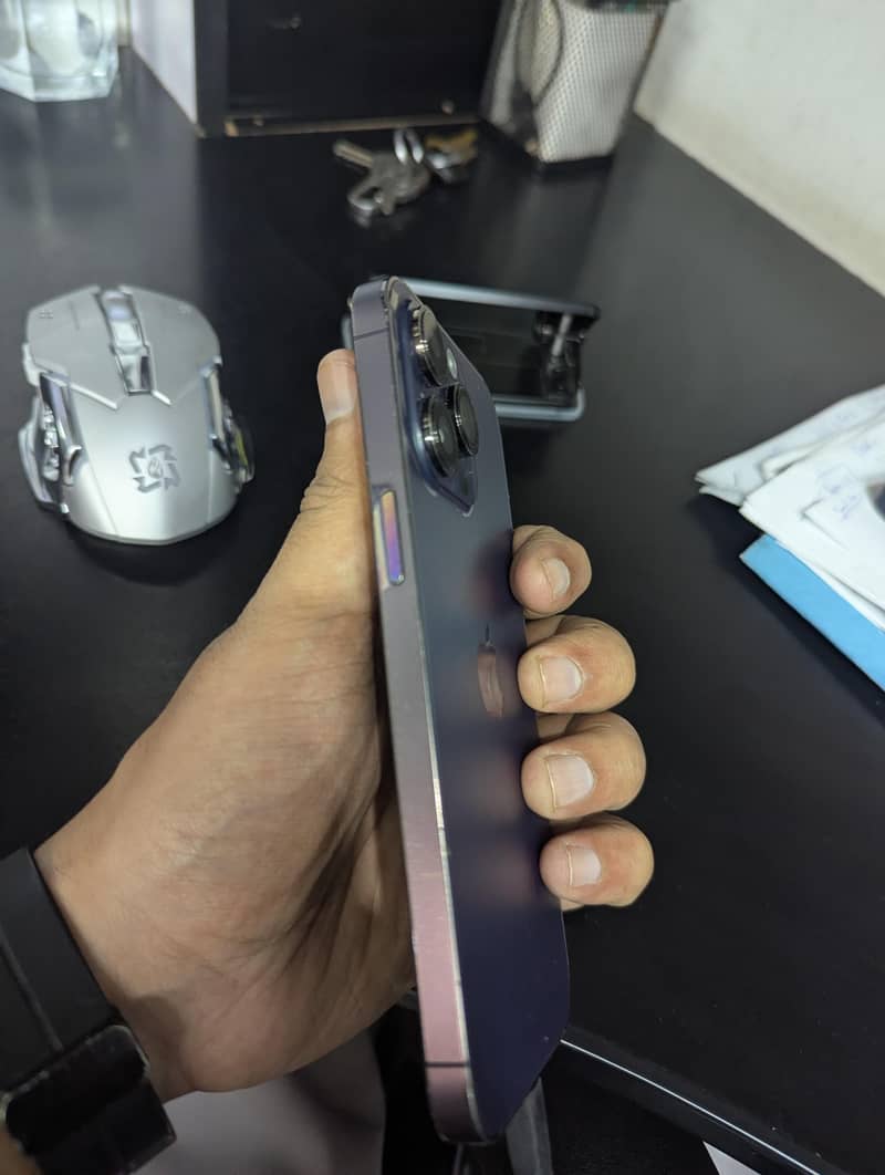 Apple iPhone 14 Pro Max 3