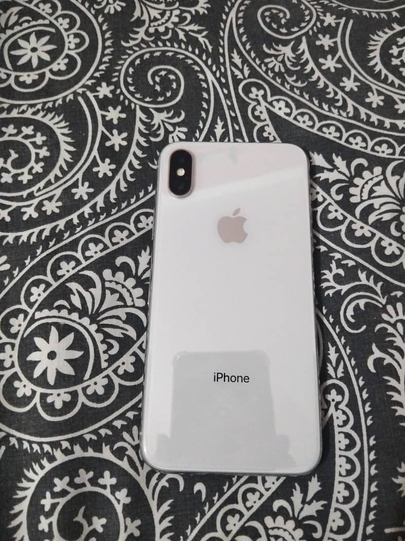 Apple iPhone X 3
