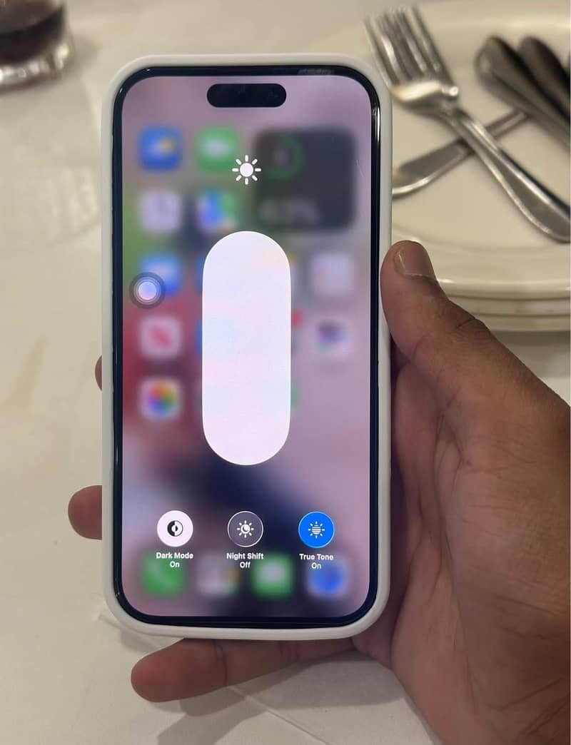Apple iPhone 16 MDM 0