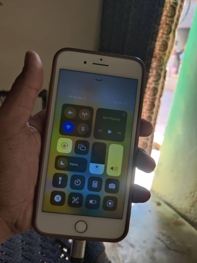 Apple iPhone 8 Plus exchange 4