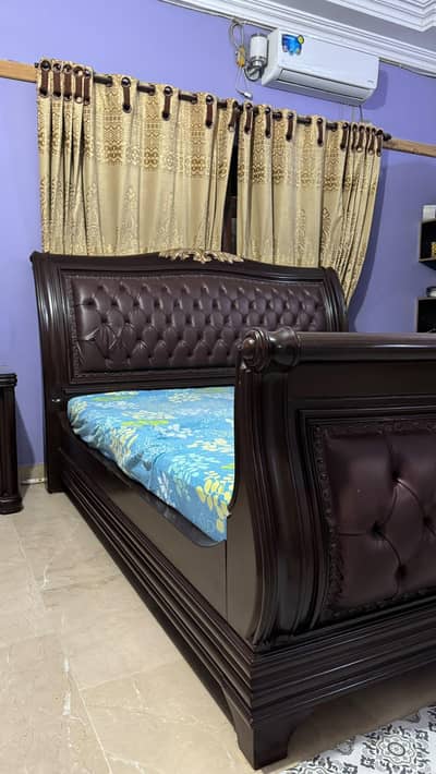 Luxury Sleigh King Size Bed*