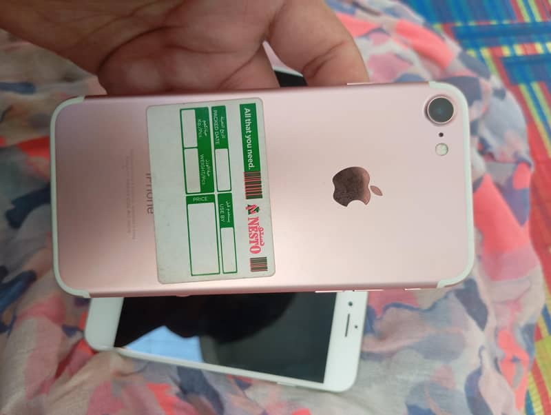 iphone 7 non PTA 4
