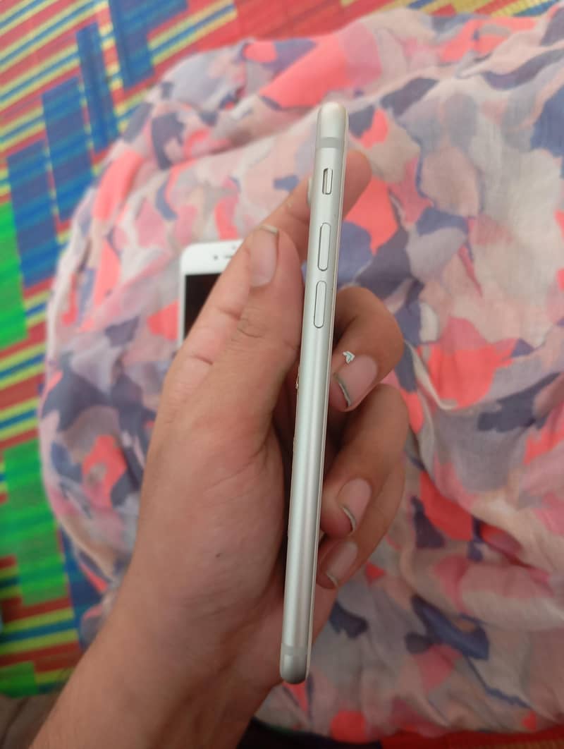 iphone 7 non PTA 13