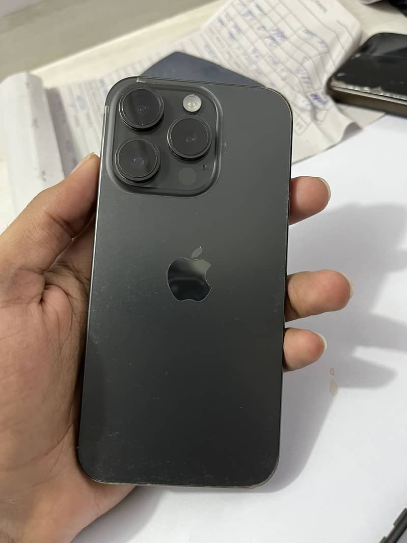 Apple iPhone 15 Pro 1