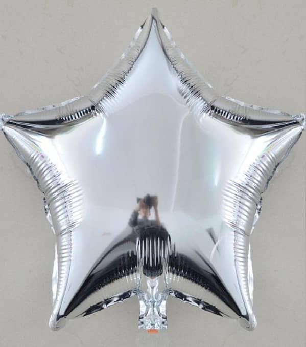 One Piece 18' Silver Star-Shaped Balloons