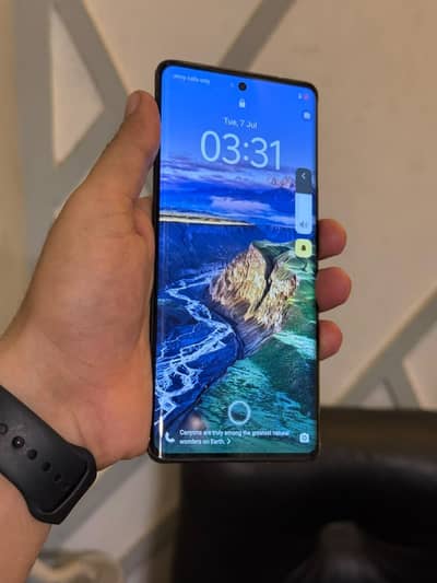Vivo V30e