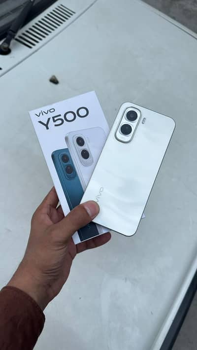 Vivo Y500