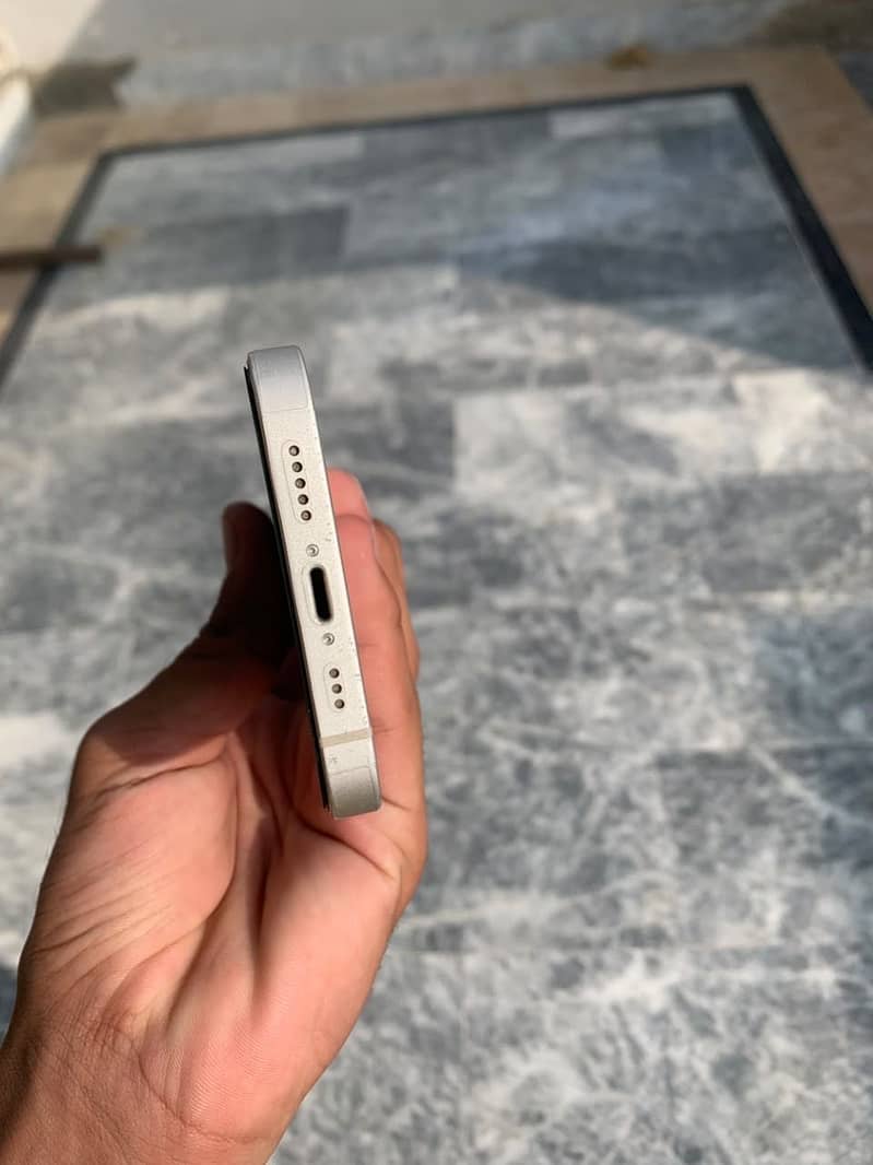 Apple iPhone 14 2