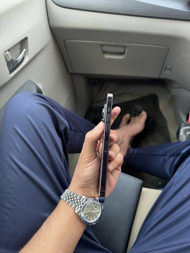 Apple iPhone 14 Pro Max 3