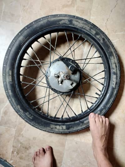 Suzuki Gs 150 Wheel tyre 2no