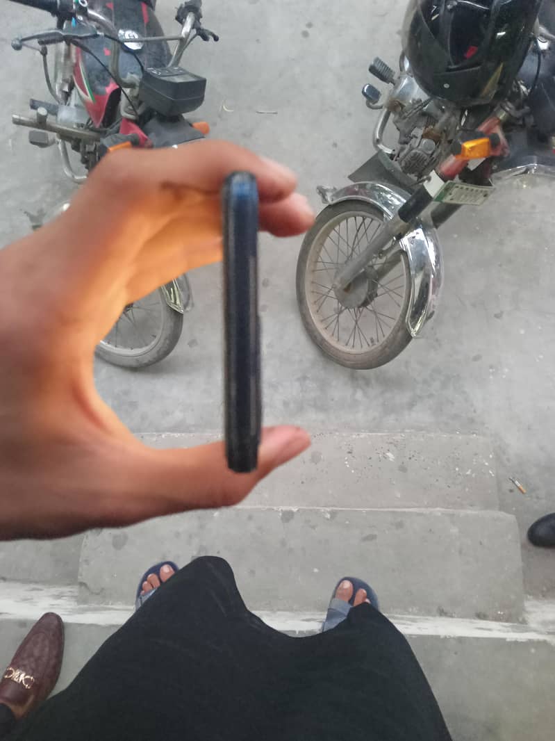 Infinix Note 12 Pro 3