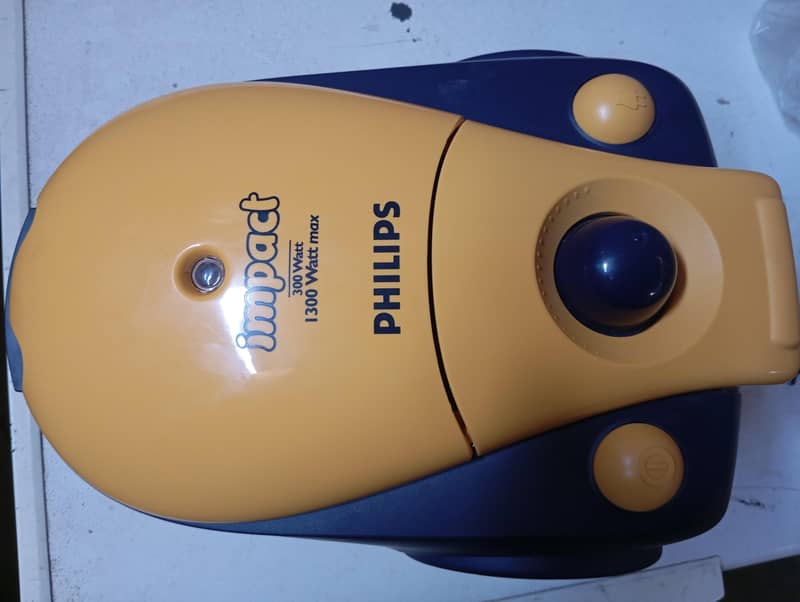 Philips vacuum cleaner 2