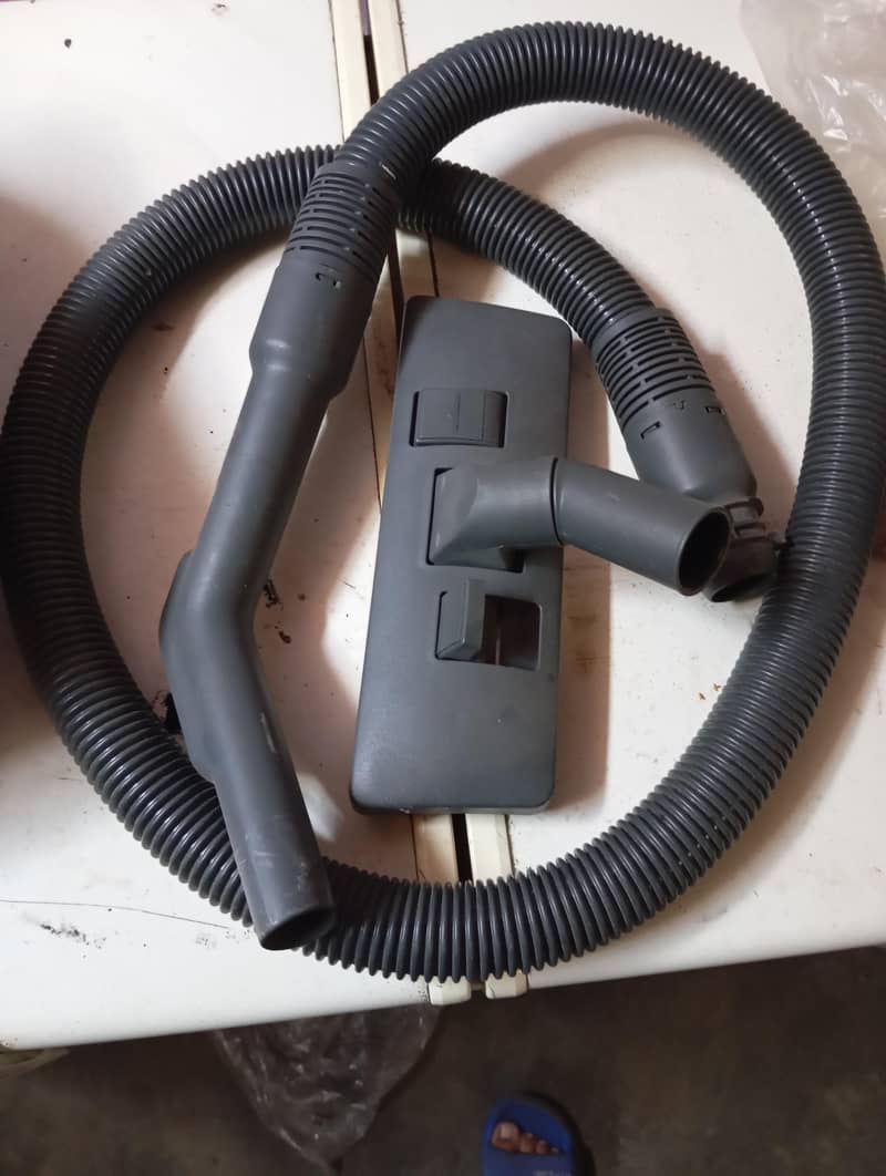 Philips vacuum cleaner 7