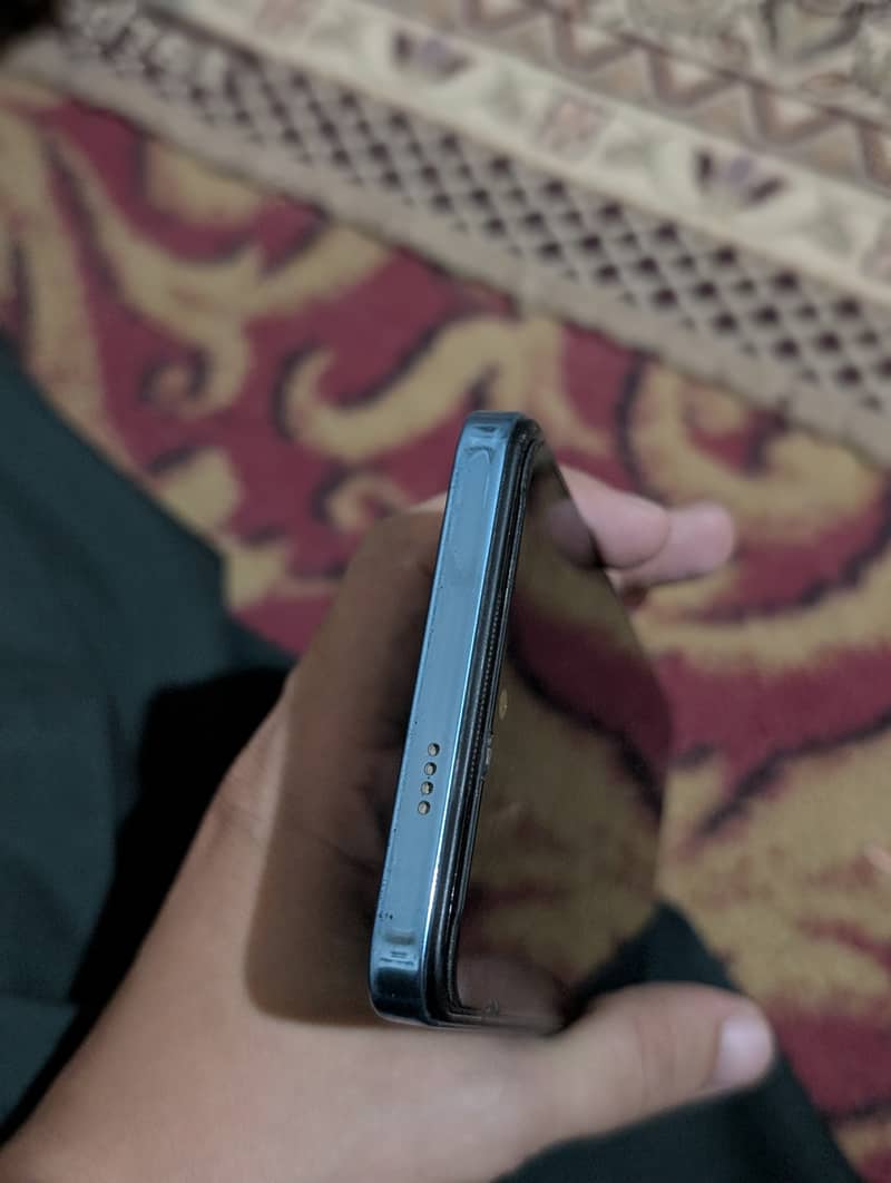 Tecno Spark 20 4